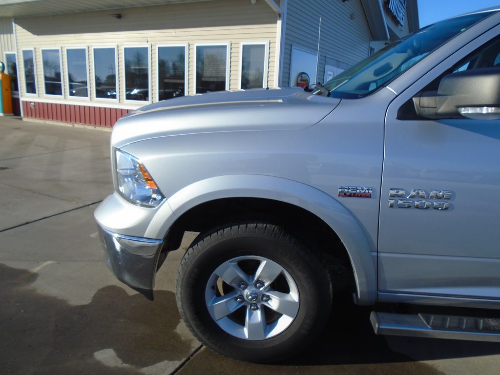 Photo 2 of this RAM 1500