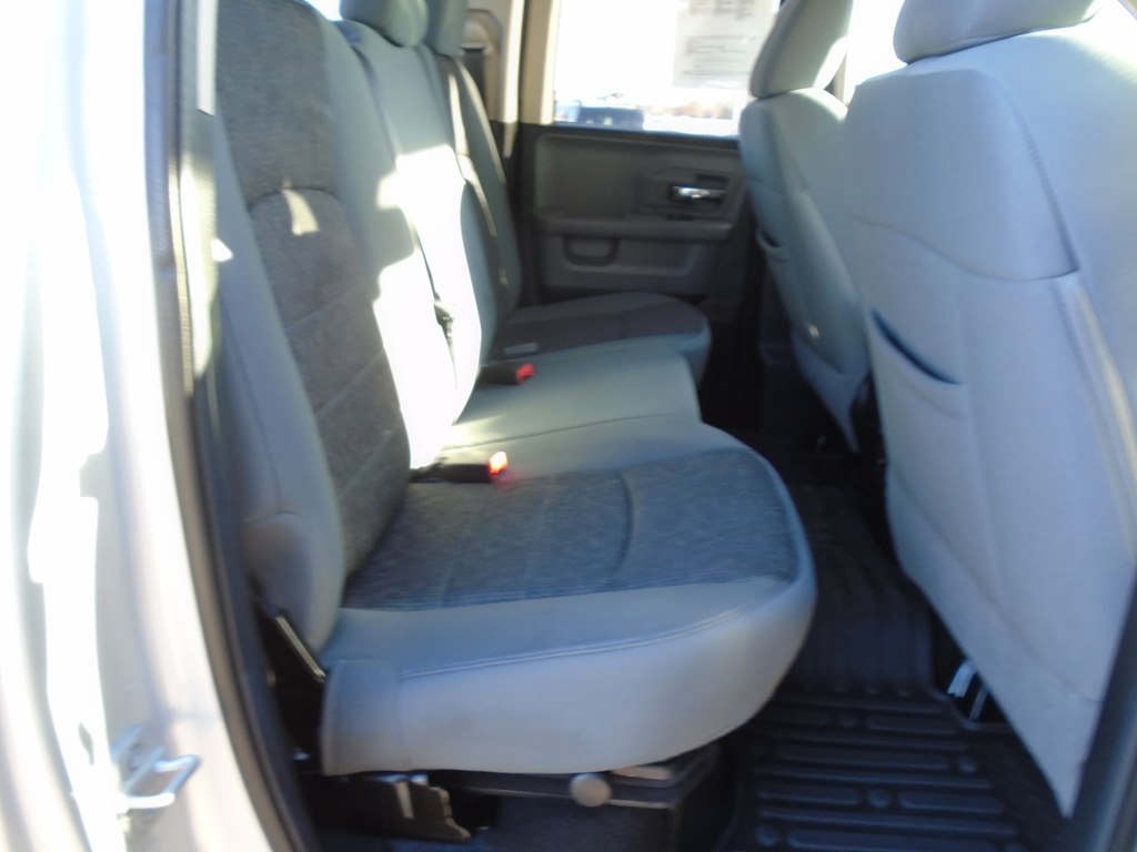 Photo 41 of this RAM 1500