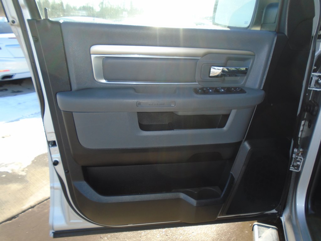 Photo 17 of this RAM 1500