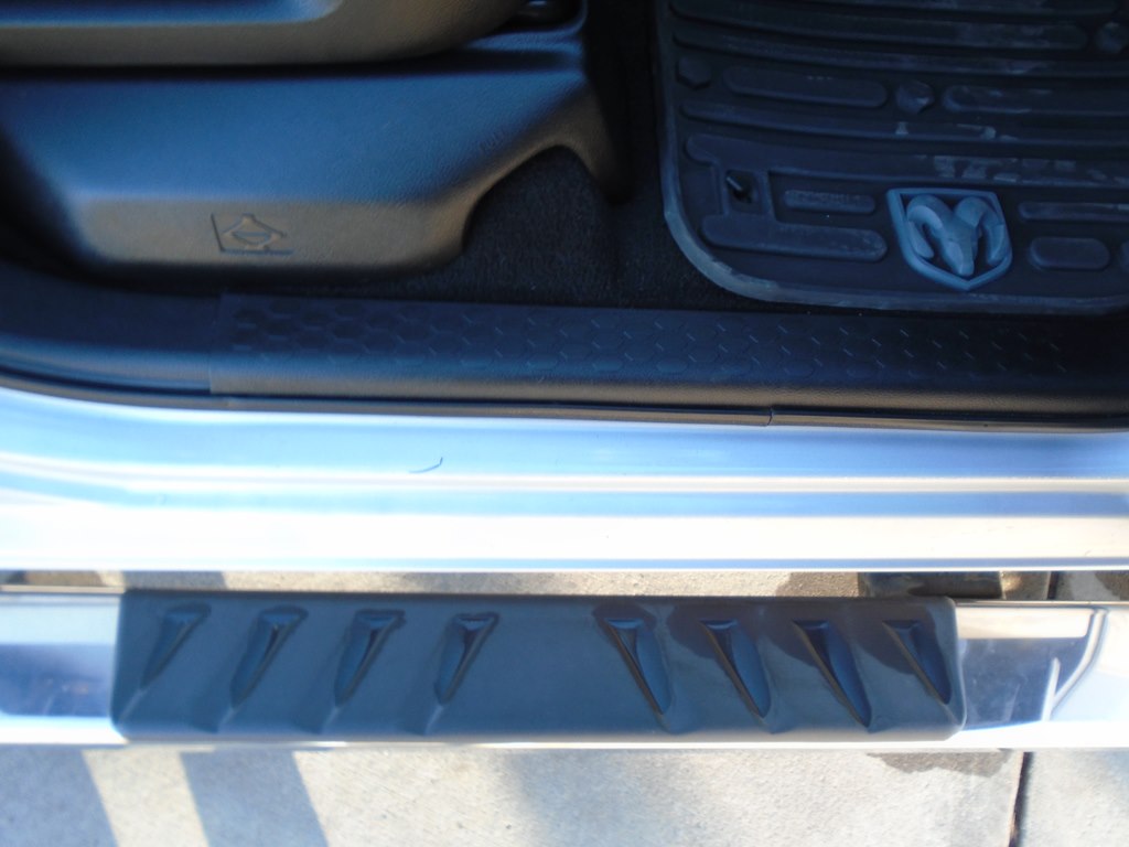 Photo 38 of this RAM 1500