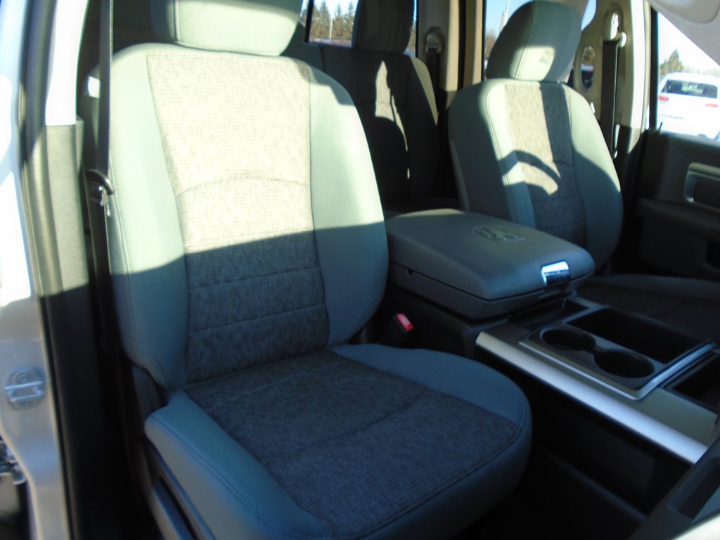 Photo 36 of this RAM 1500