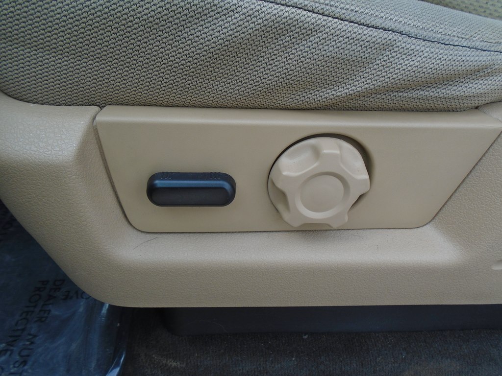 Photo 16 of this FORD F150