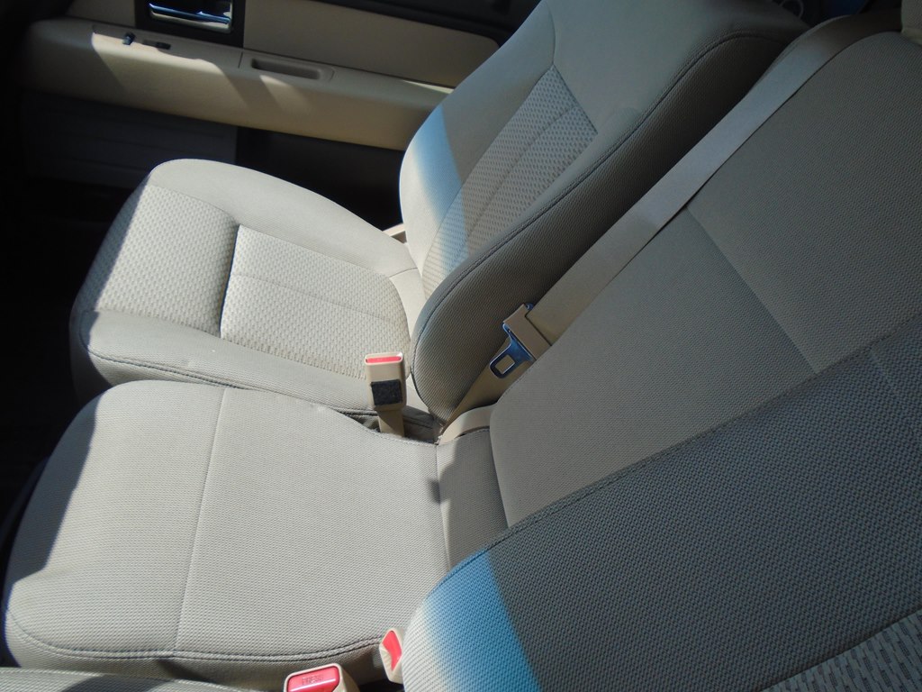 Photo 53 of this FORD F150