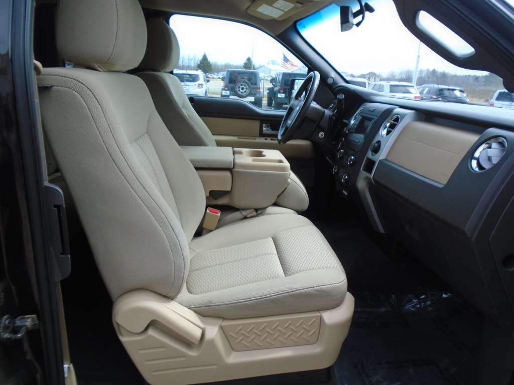 Photo 29 of this FORD F150