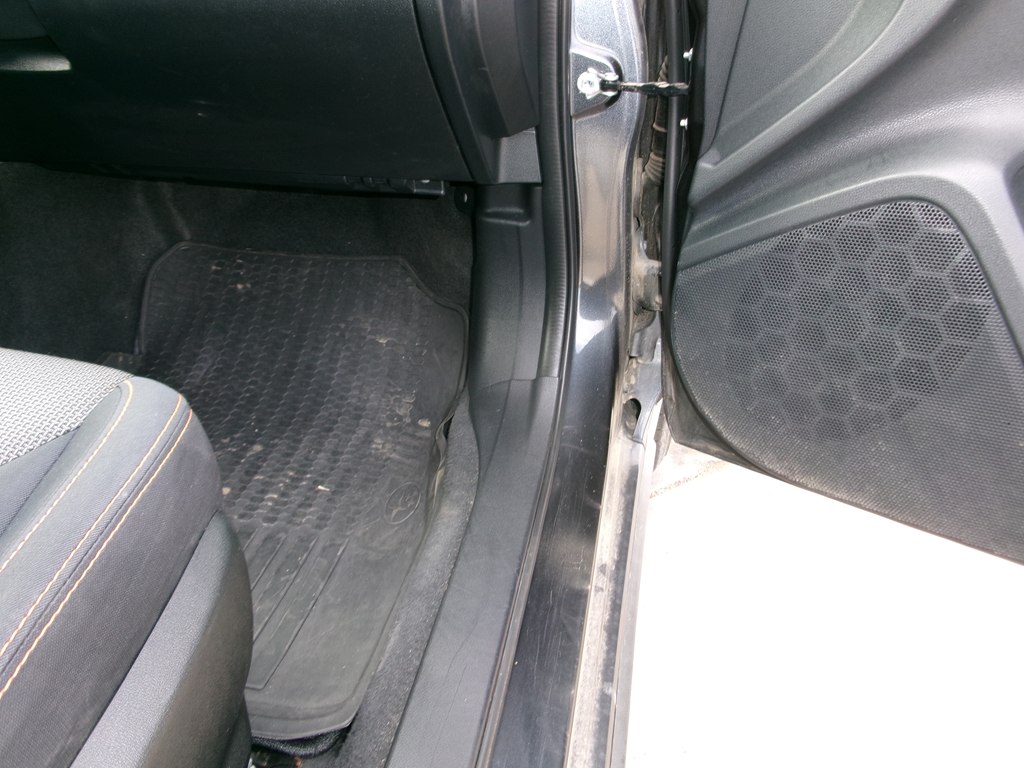Photo 32 of this SUBARU CROSSTREK