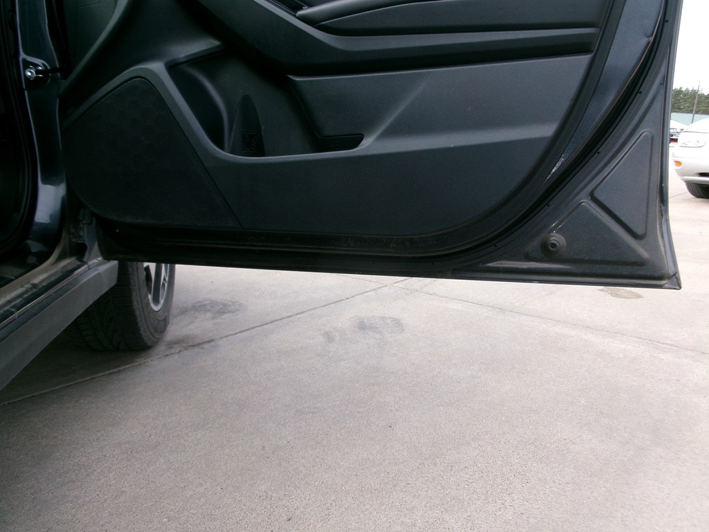 Photo 33 of this SUBARU CROSSTREK