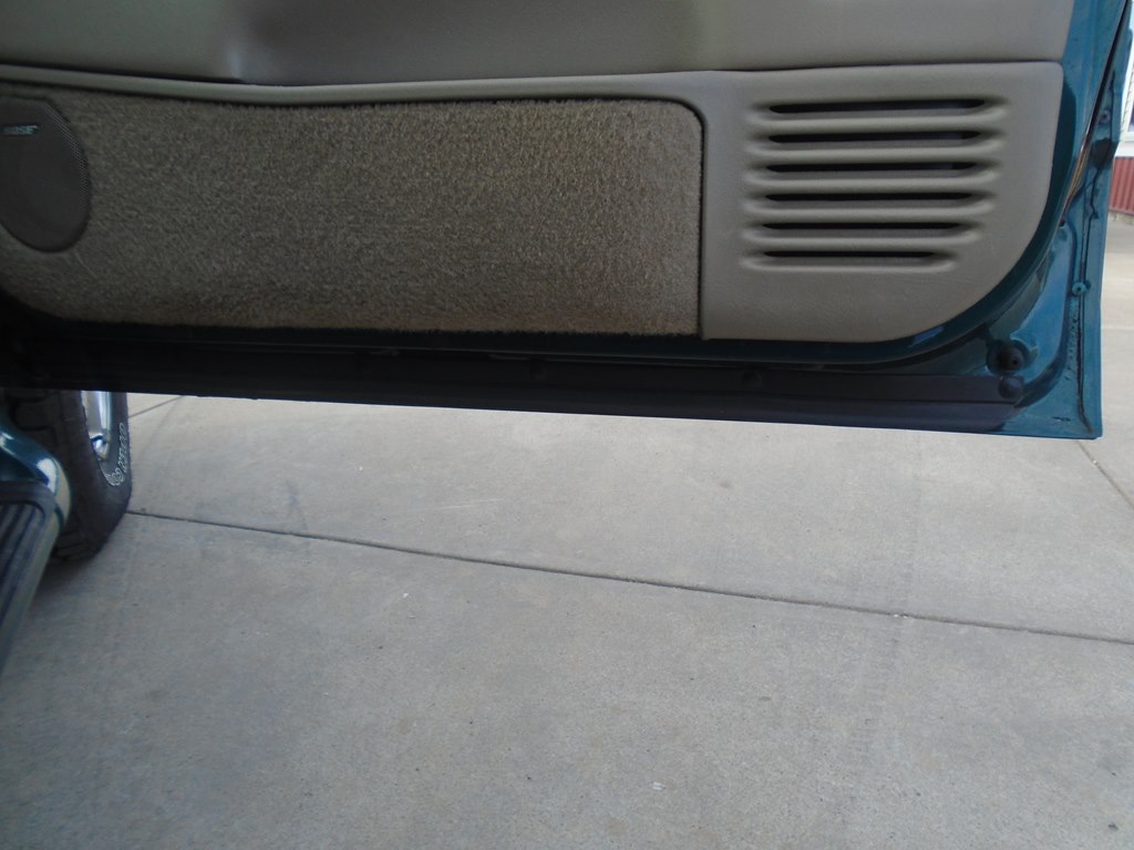 Photo 37 of this GMC DENALI