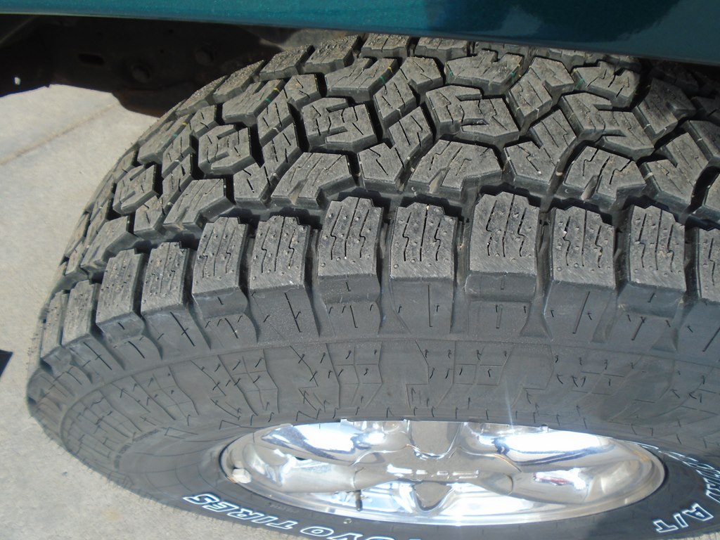 Photo 60 of this GMC DENALI