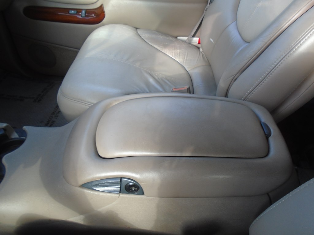 Photo 54 of this GMC DENALI