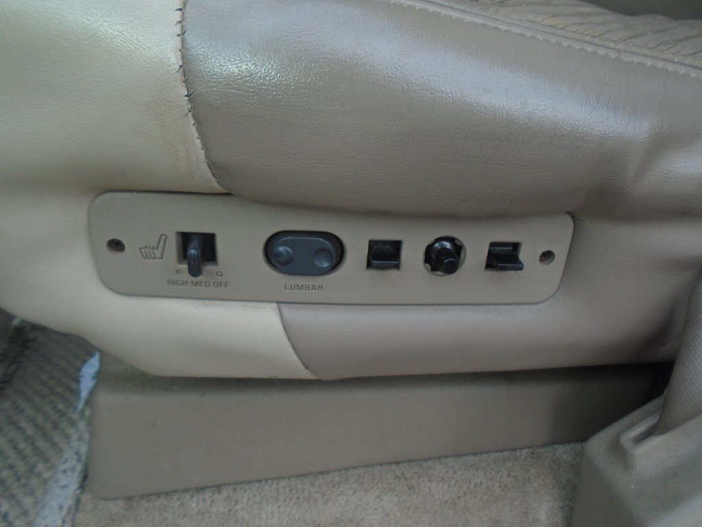 Photo 15 of this GMC DENALI