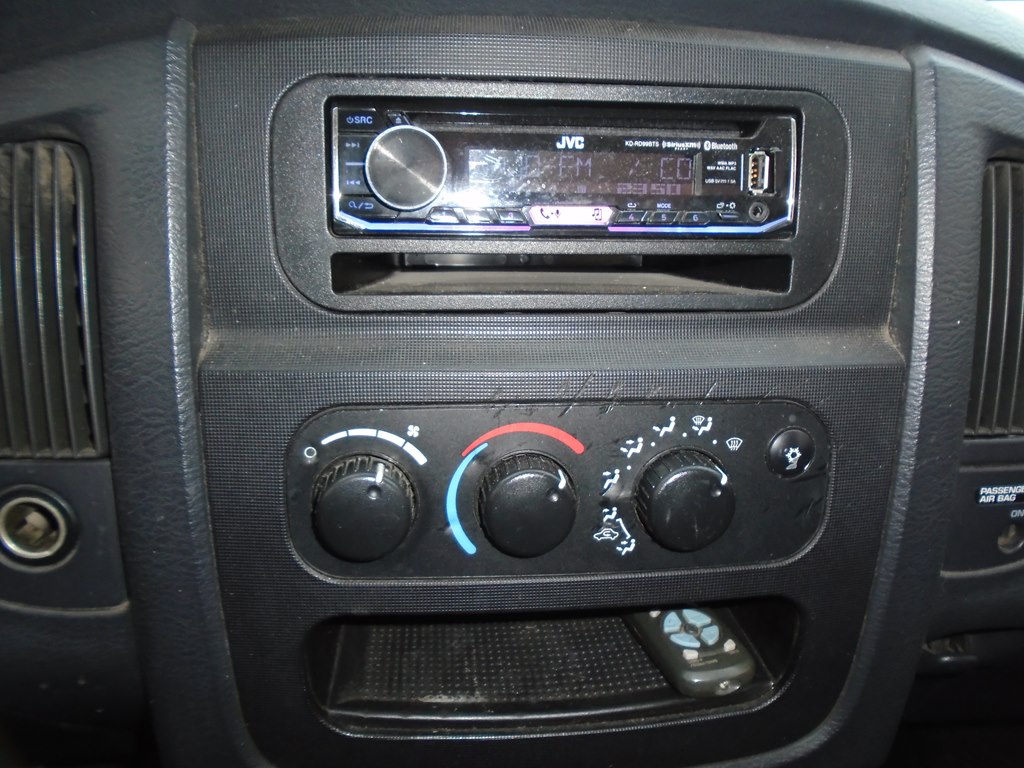 Photo 30 of this DODGE RAM 1500