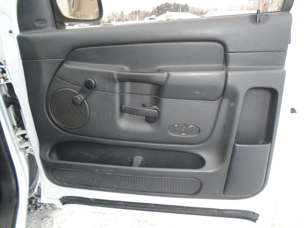 Photo 21 of this DODGE RAM 1500