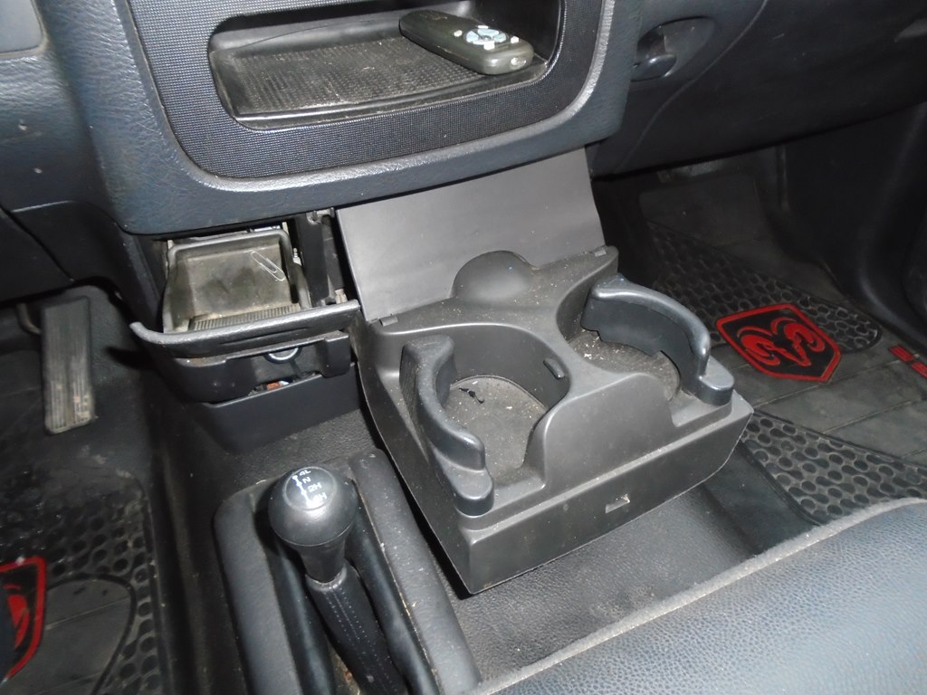Photo 31 of this DODGE RAM 1500