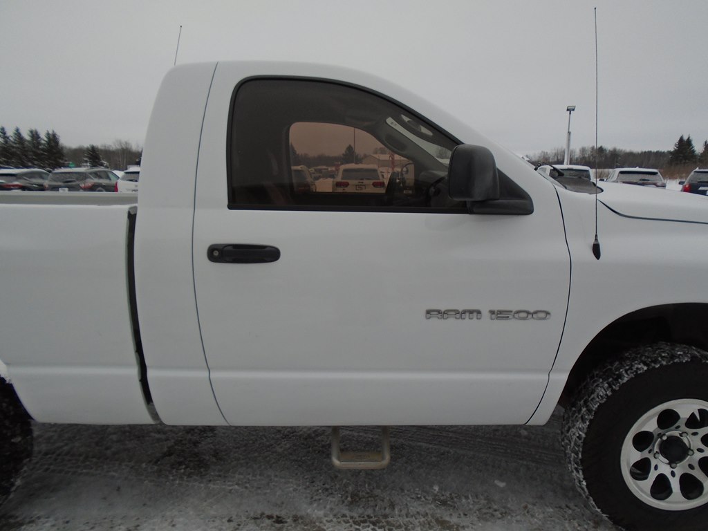Photo 8 of this DODGE RAM 1500