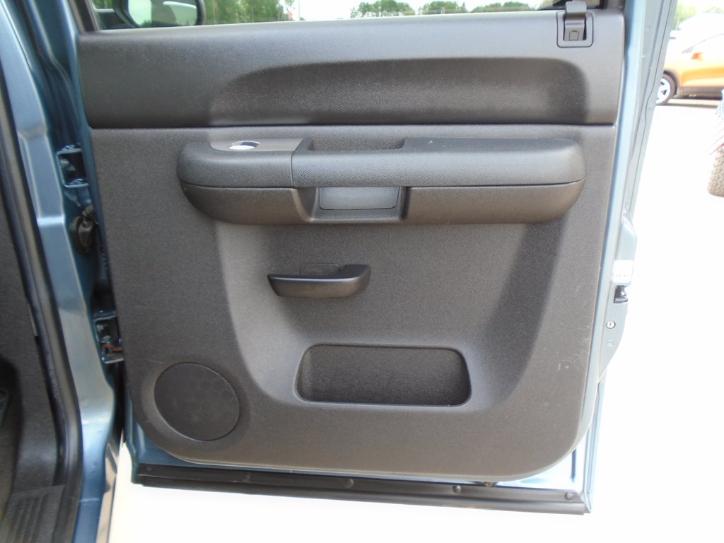 Photo 39 of this GMC SIERRA