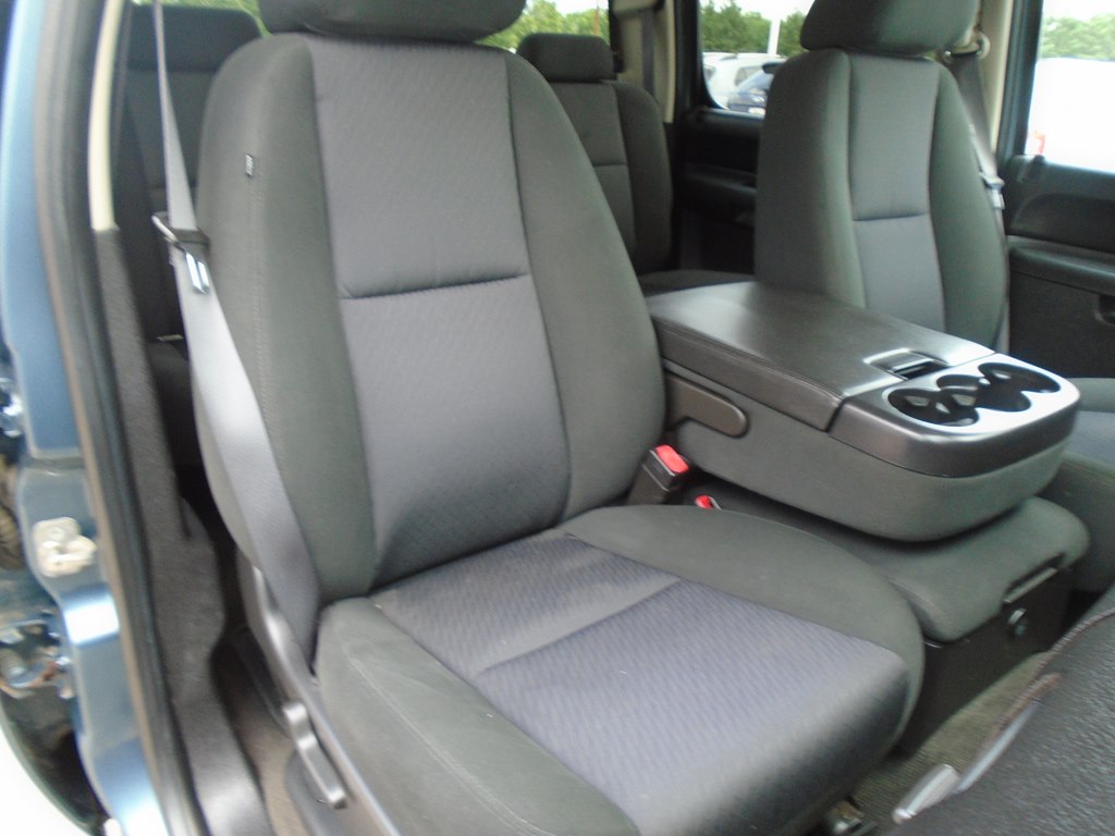 Photo 33 of this GMC SIERRA