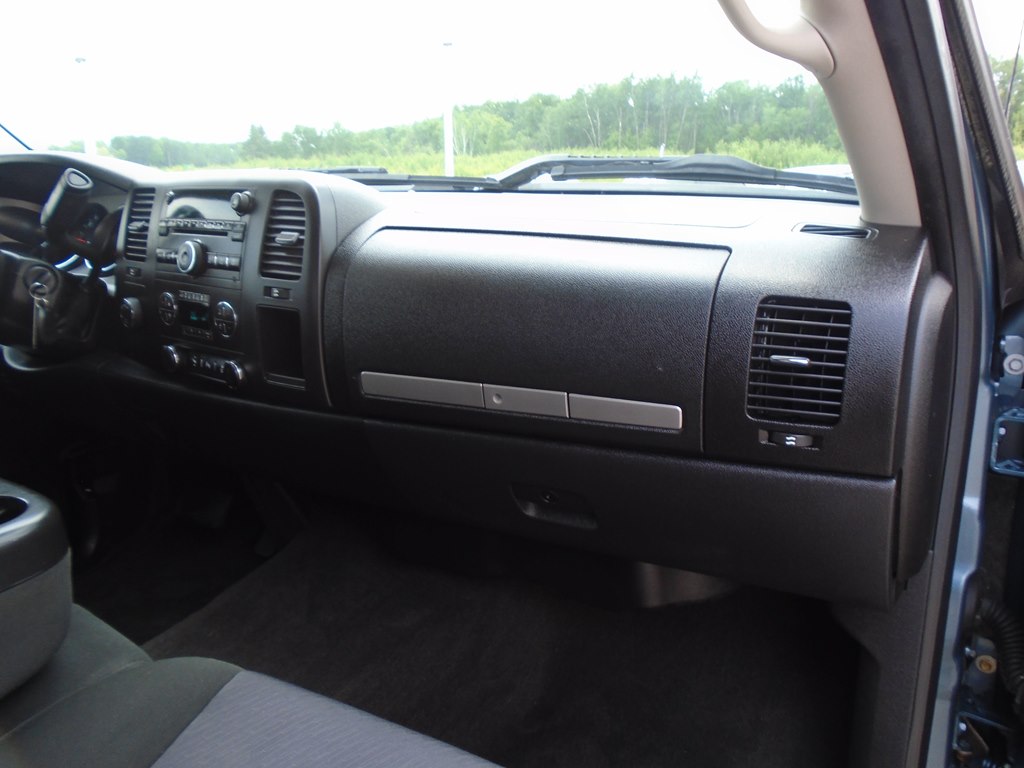 Photo 31 of this GMC SIERRA