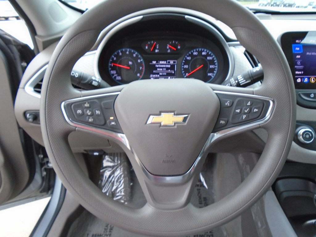 Photo 46 of this CHEVROLET MALIBU