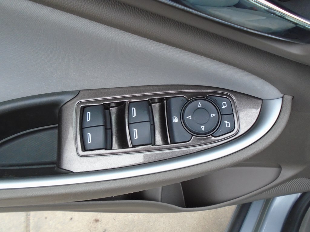 Photo 18 of this CHEVROLET MALIBU