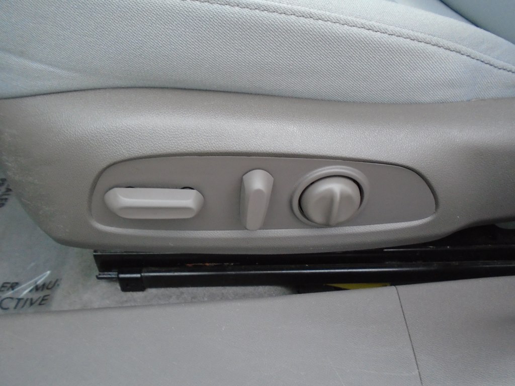 Photo 16 of this CHEVROLET MALIBU