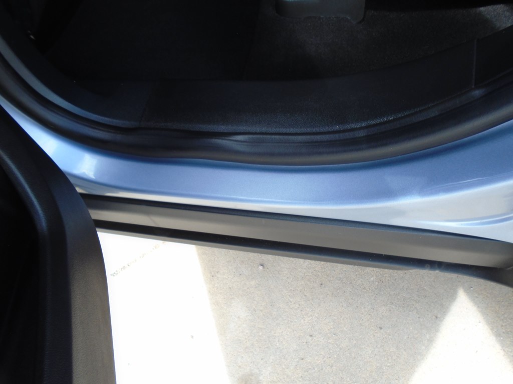 Photo 30 of this FORD ESCAPE