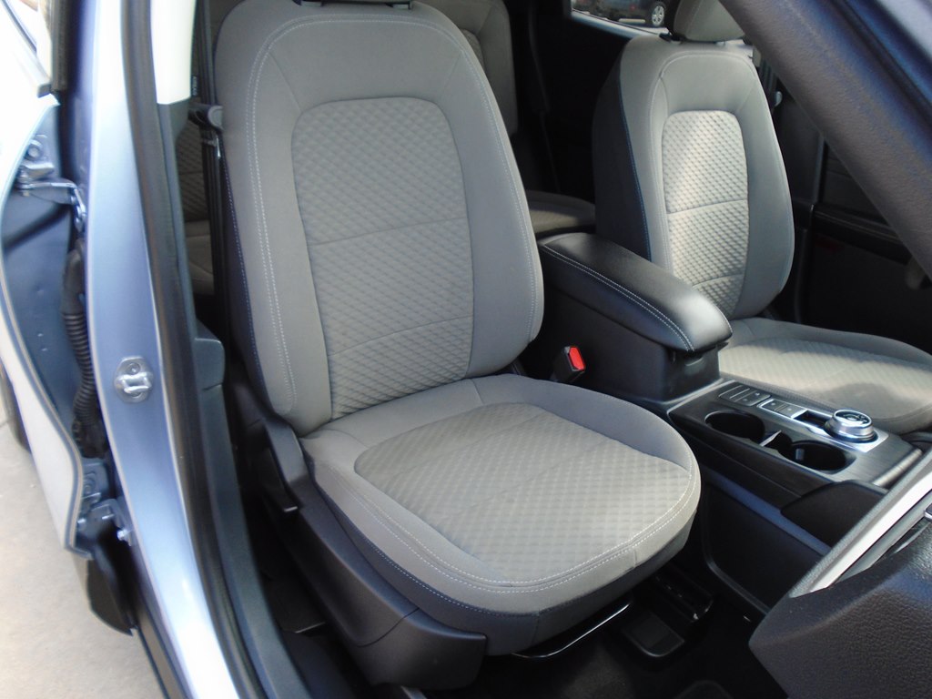 Photo 36 of this FORD ESCAPE