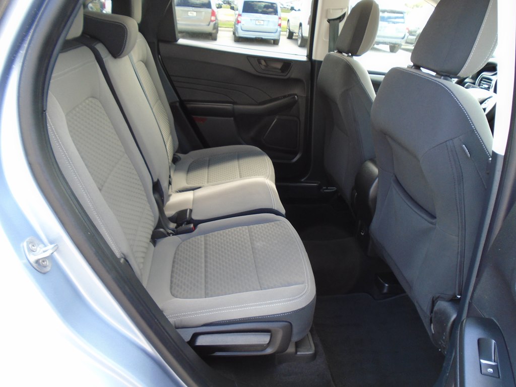 Photo 41 of this FORD ESCAPE