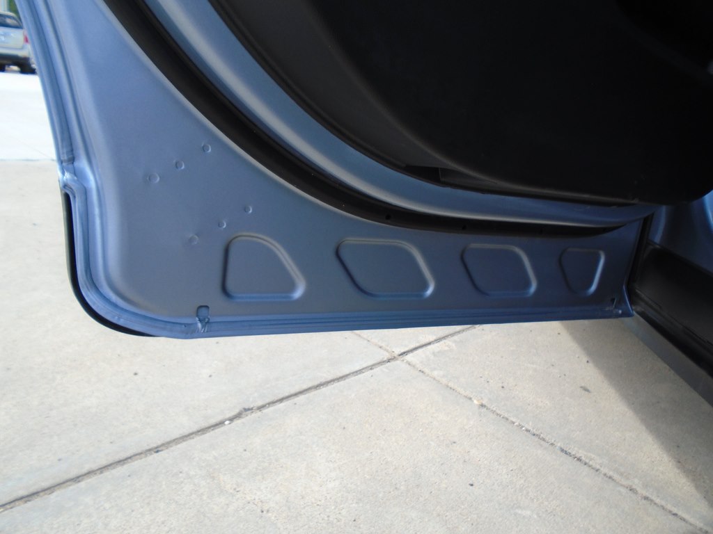 Photo 32 of this FORD ESCAPE