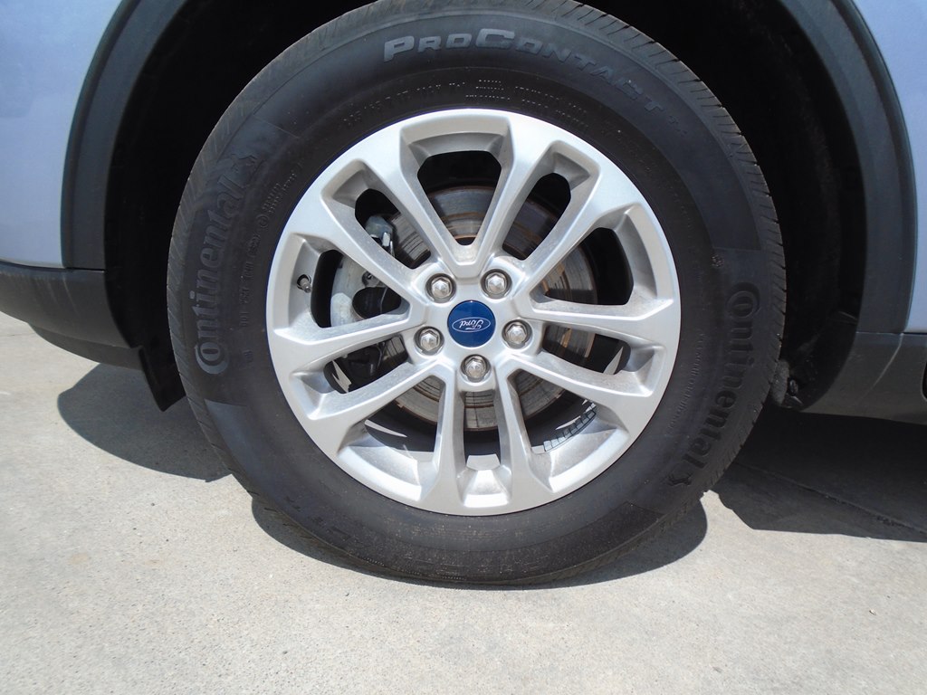 Photo 60 of this FORD ESCAPE