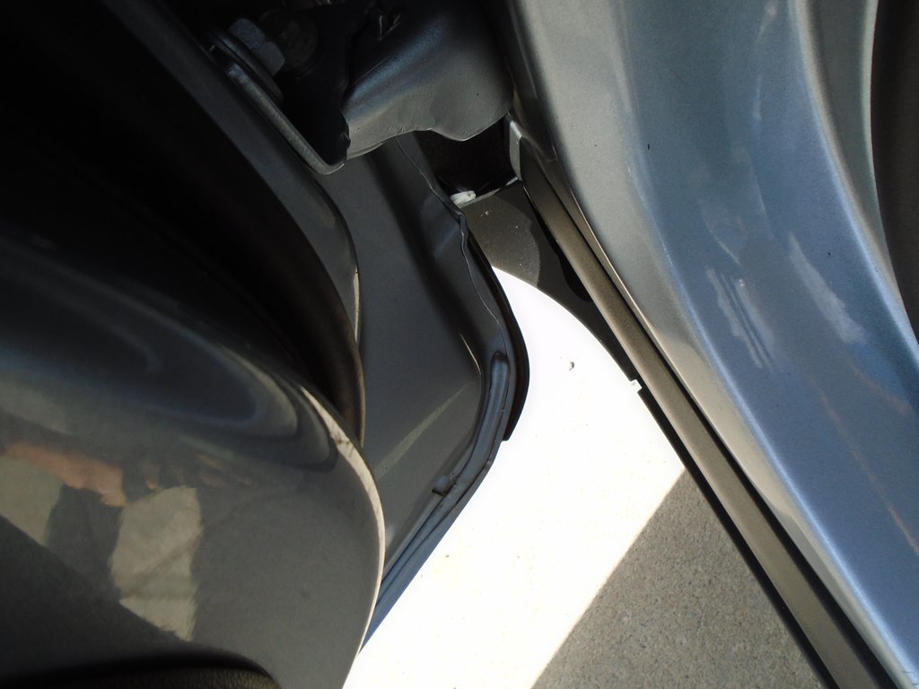Photo 22 of this FORD ESCAPE