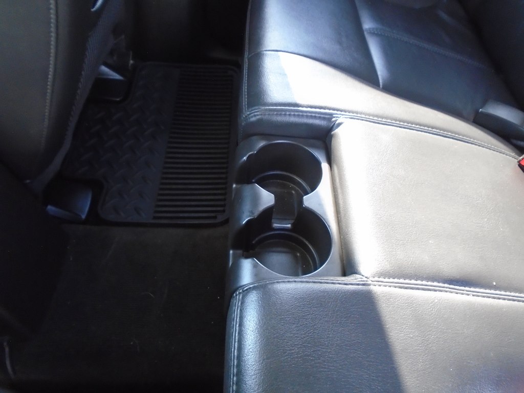 Photo 24 of this GMC CANYON