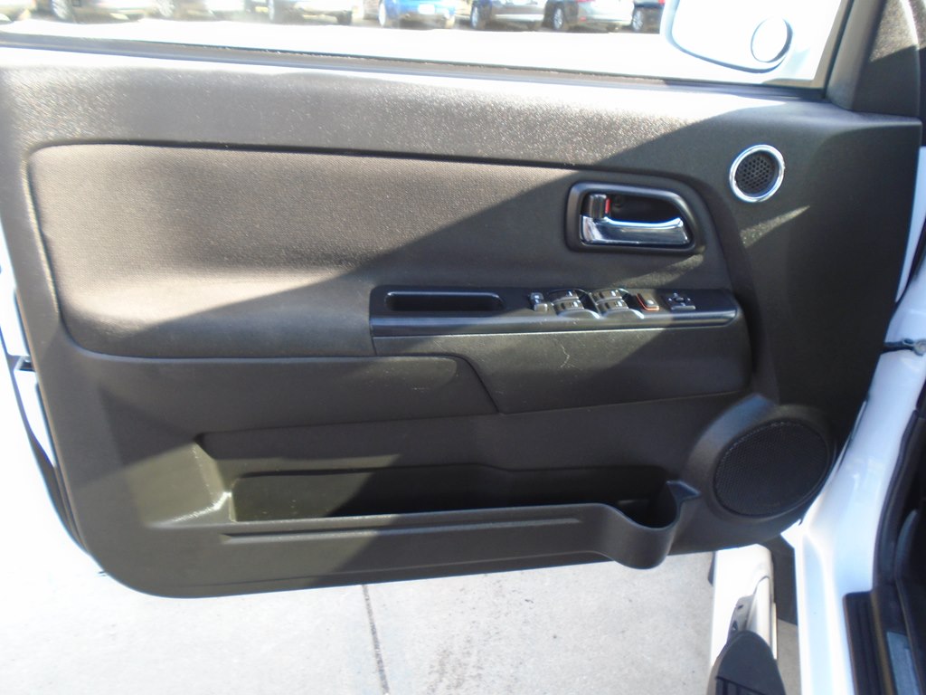 Photo 16 of this GMC CANYON