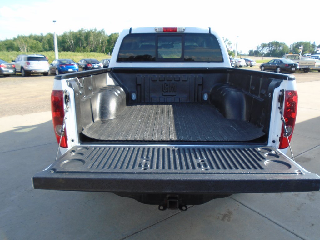 Photo 13 of this GMC CANYON