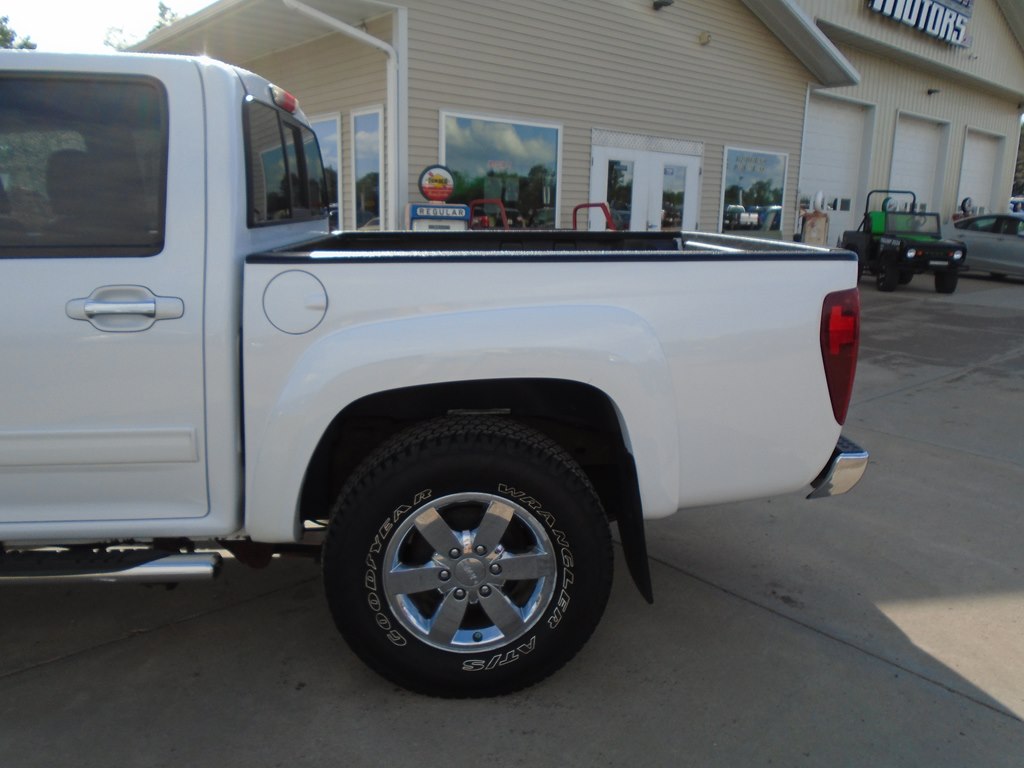 Photo 5 of this GMC CANYON