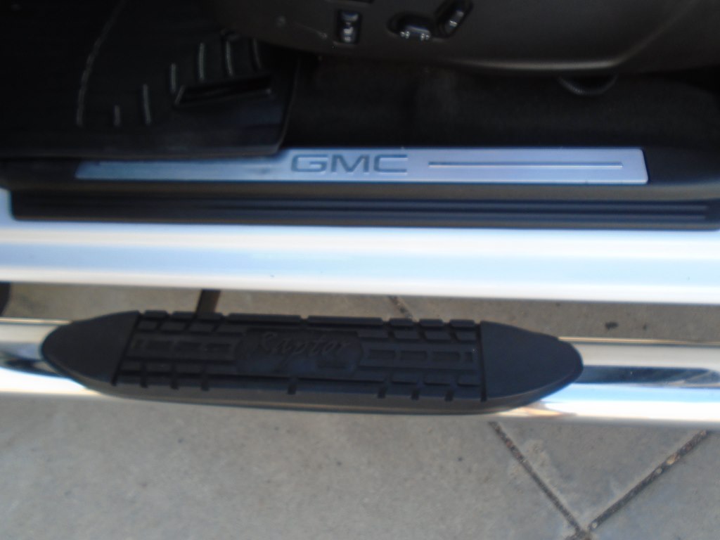 Photo 20 of this GMC CANYON