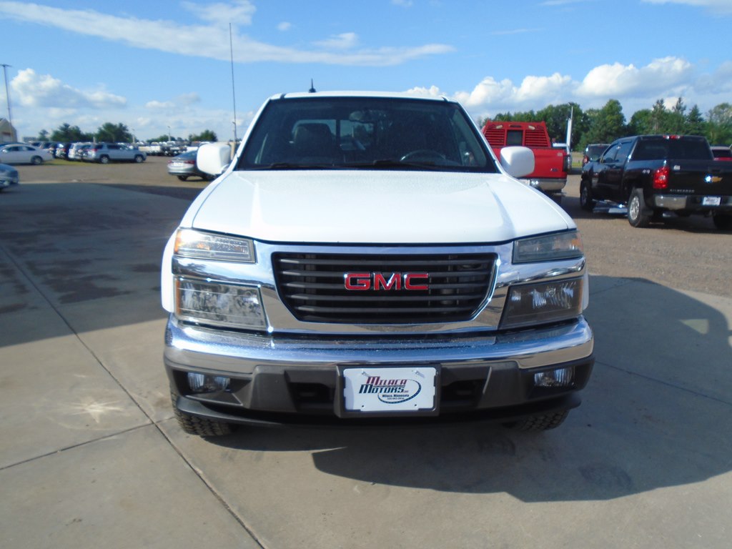 Photo 6 of this GMC CANYON