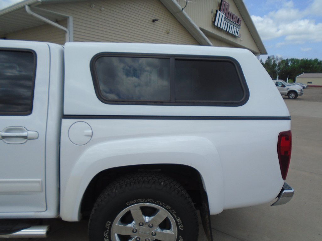 Photo 72 of this GMC CANYON