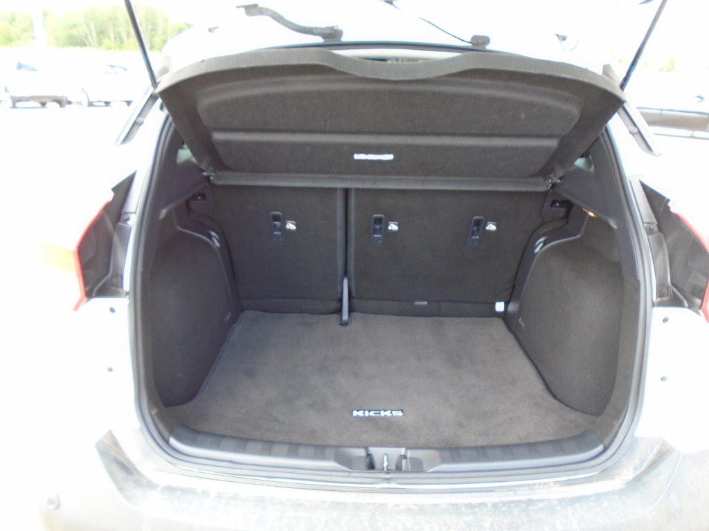 Photo 13 of this NISSAN KICKS