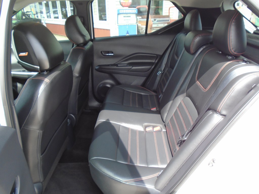 Photo 24 of this NISSAN KICKS