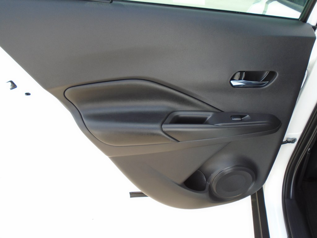 Photo 25 of this NISSAN KICKS