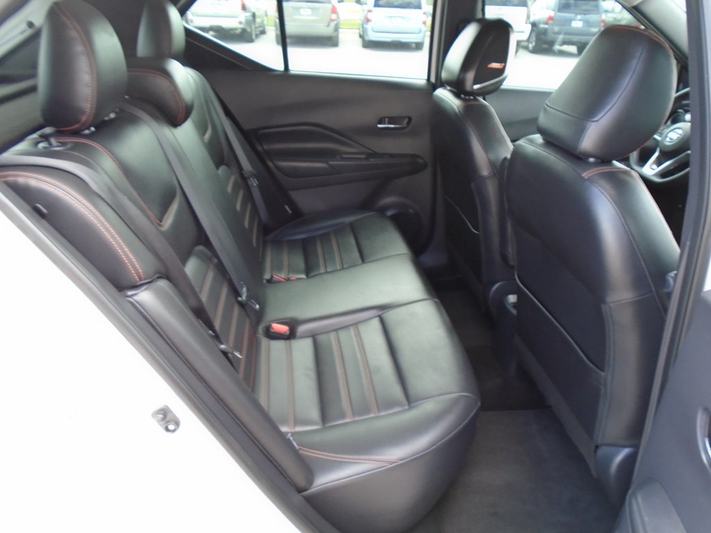 Photo 39 of this NISSAN KICKS