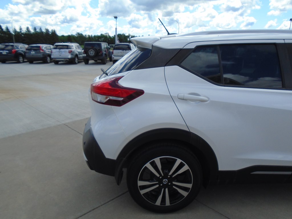 Photo 11 of this NISSAN KICKS