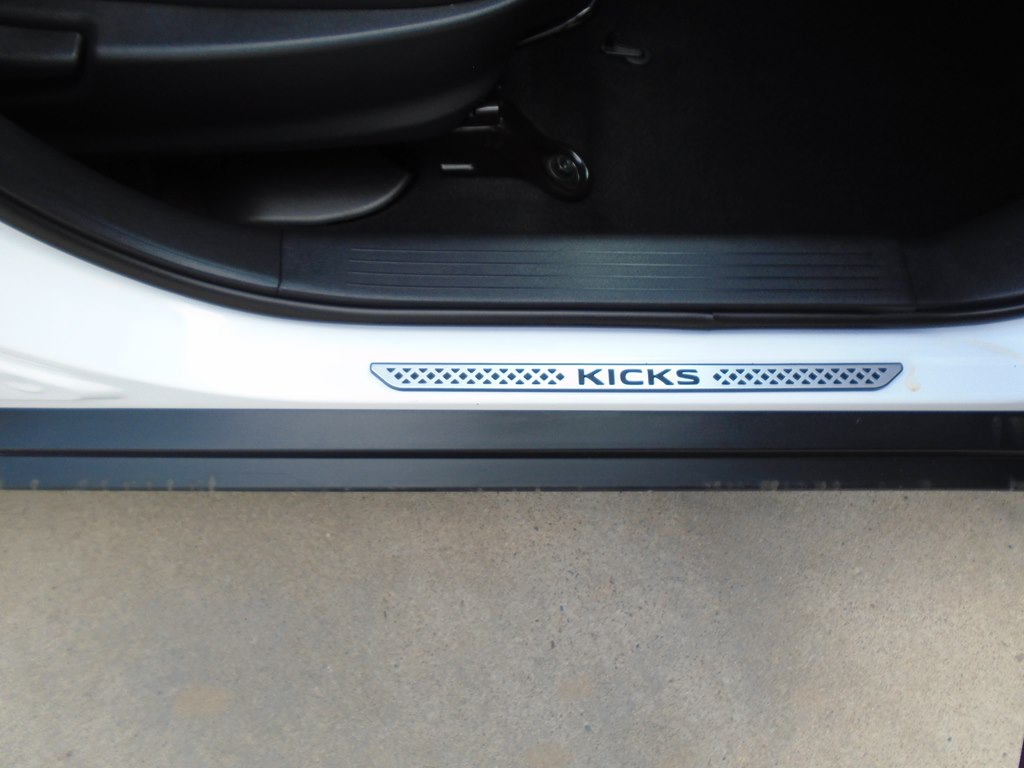 Photo 36 of this NISSAN KICKS