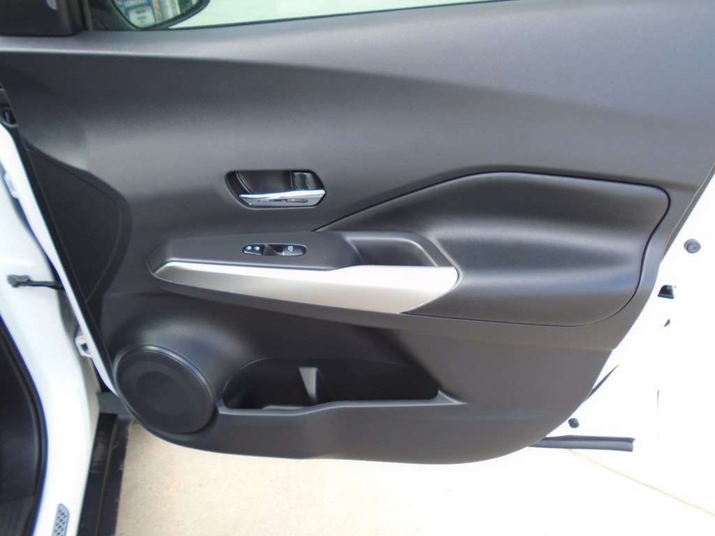 Photo 33 of this NISSAN KICKS