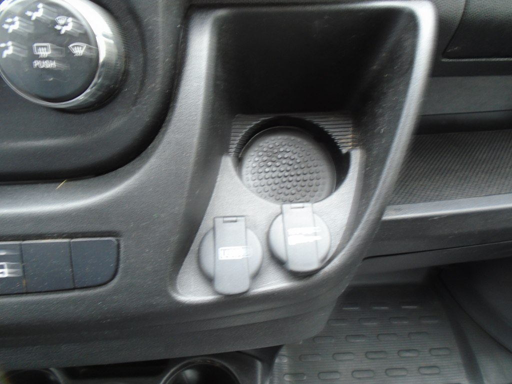 Photo 63 of this RAM PROMASTER 2500