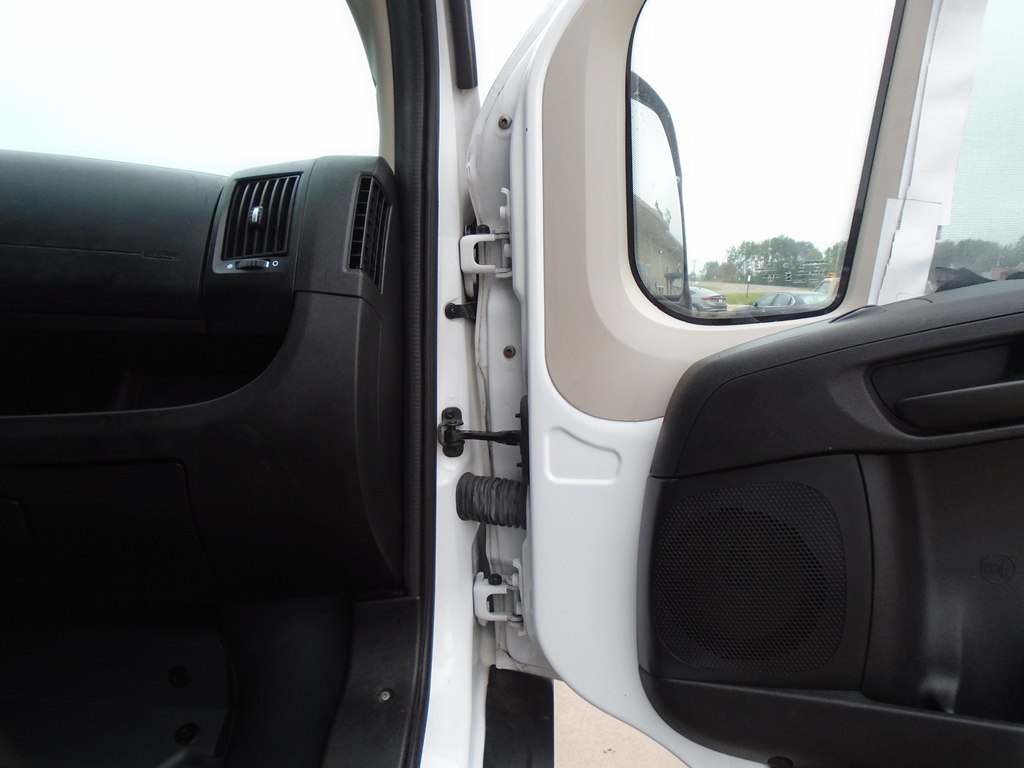 Photo 45 of this RAM PROMASTER 2500
