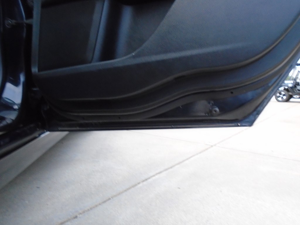Photo 42 of this FORD FUSION