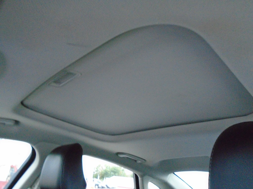 Photo 61 of this FORD FUSION