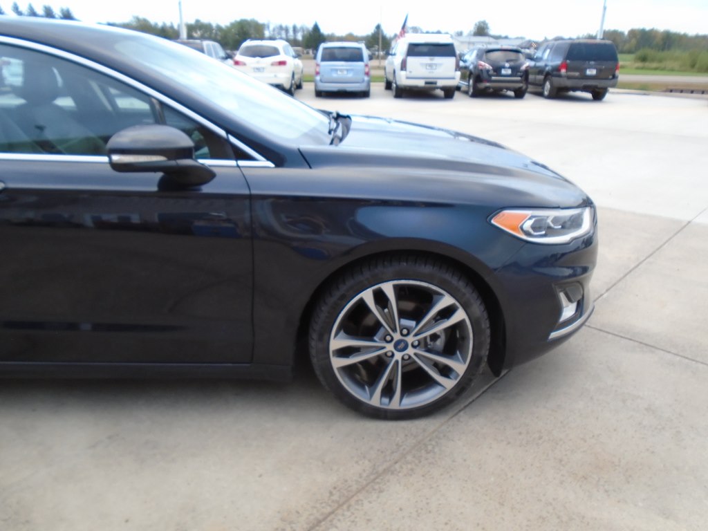 Photo 8 of this FORD FUSION