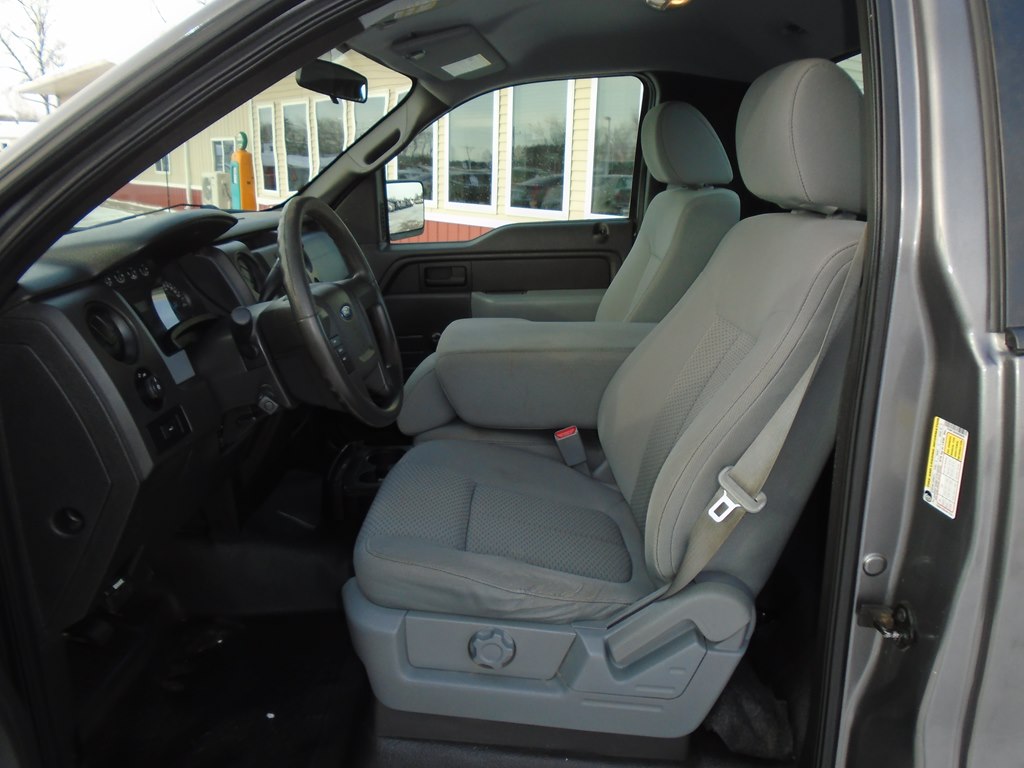 Photo 15 of this FORD F150